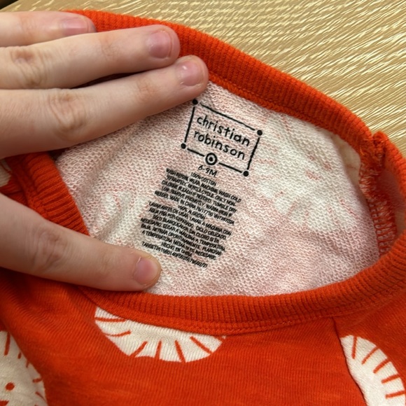 Christian Robinson 6-9 months orange sun set - Picture 2 of 3